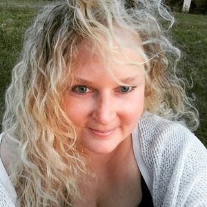 Meet your Posher, Lindsey